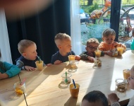 Wycieczka Jeżyków do Krainy Smaków