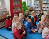 Lekcja wielkanocna w Bibliotece Publicznej w Krzemieniewie