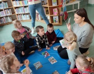 Lekcja wielkanocna w Bibliotece Publicznej w Krzemieniewie