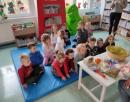 Lekcja wielkanocna w Bibliotece Publicznej w Krzemieniewie