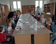 Lekcja wielkanocna w Bibliotece Publicznej w Krzemieniewie