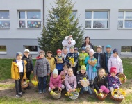 ZAJĄCZEK I ŚNIADANKO WIELKANOCNE W PRZEDSZKOLU