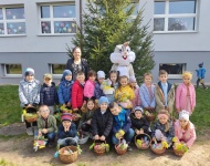 ZAJĄCZEK I ŚNIADANKO WIELKANOCNE W PRZEDSZKOLU