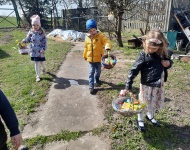 ZAJĄCZEK I ŚNIADANKO WIELKANOCNE W PRZEDSZKOLU