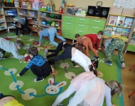 TYDZIEŃ Z DINOZAURAMI