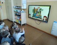 TYDZIEŃ Z DINOZAURAMI