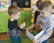 TYDZIEŃ Z DINOZAURAMI
