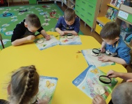 TYDZIEŃ Z DINOZAURAMI