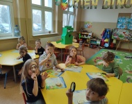 TYDZIEŃ Z DINOZAURAMI