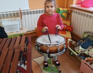 Motylki poznają instrumenty
