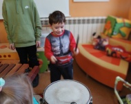 Motylki poznają instrumenty