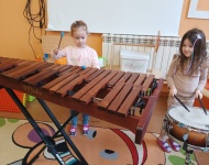 Motylki poznają instrumenty