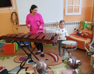 Motylki poznają instrumenty