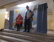 DZIEN TEATRU - TEATRZYK HERBI W PRZEDSZKOLU