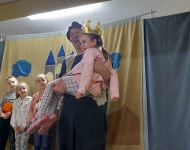DZIEN TEATRU - TEATRZYK HERBI W PRZEDSZKOLU