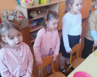 WIELKANOCNE ŚNIADANKO I POSZUKIWANIE KOSZYCZKÓW
