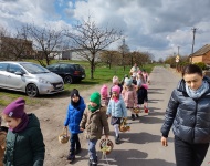 WIELKANOCNE ŚNIADANKO I POSZUKIWANIE KOSZYCZKÓW