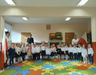 Akcja ,,Szkoła do hymnu"