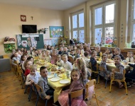 Śniadanko Wielkanocne i szukanie zajączka 